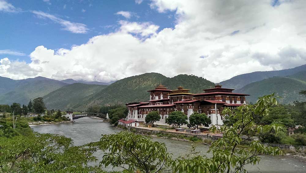 the beauty of bhutan happiest country in the world